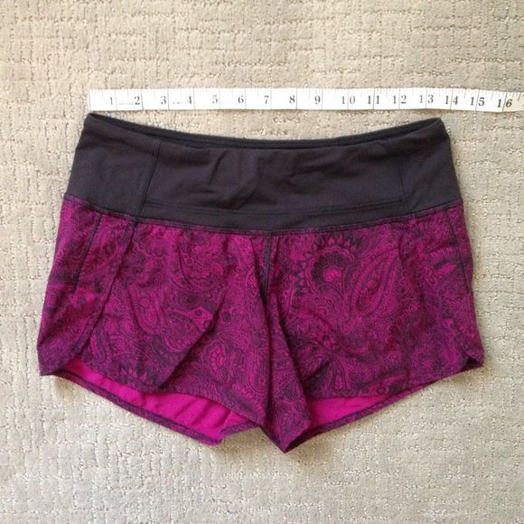 Lululemon Run Times Antique Paisley Active Shorts 4 - Picture 4 of 7
